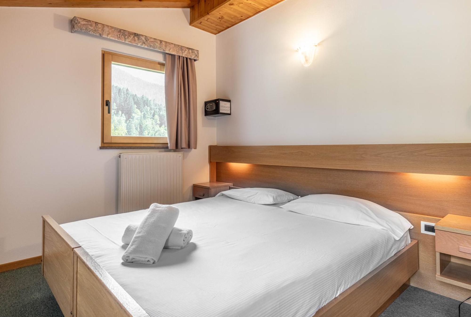 Hotel Laste' Caldes Dış mekan fotoğraf
