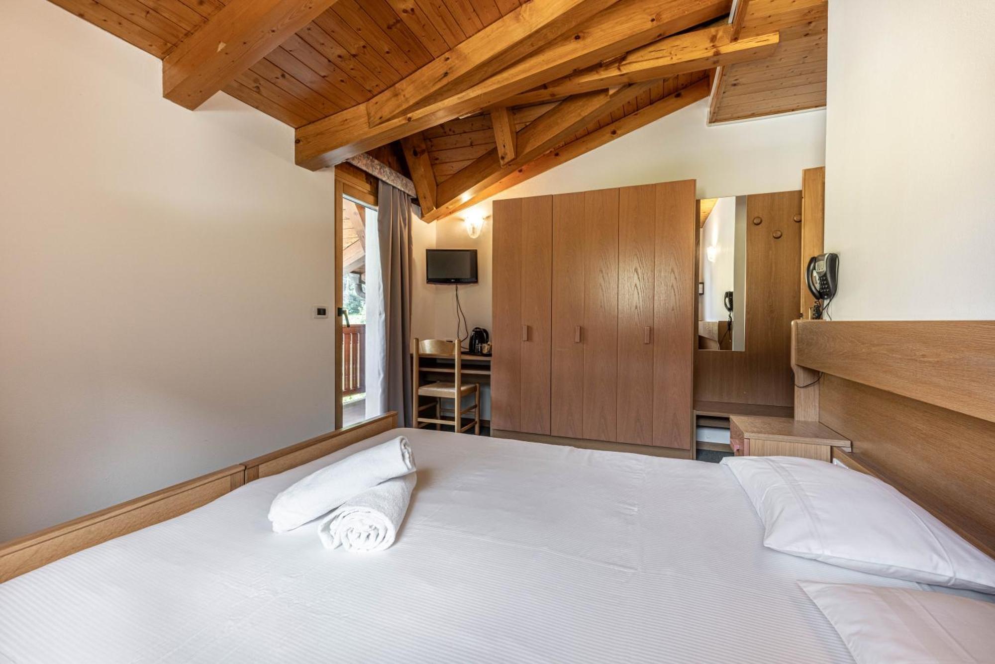Hotel Laste' Caldes Dış mekan fotoğraf