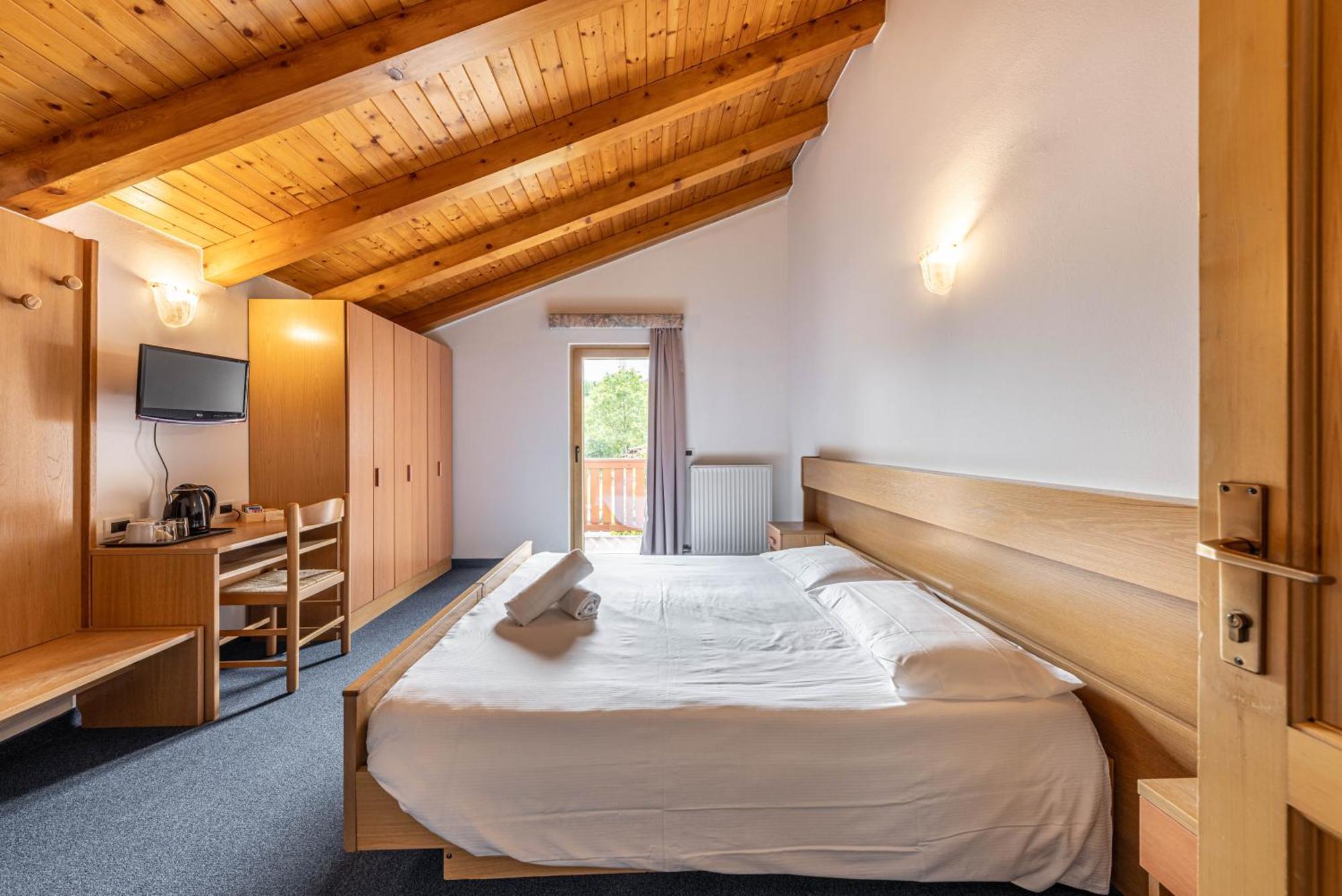 Hotel Laste' Caldes Dış mekan fotoğraf