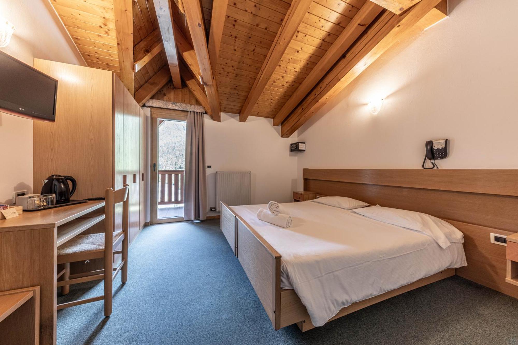 Hotel Laste' Caldes Dış mekan fotoğraf