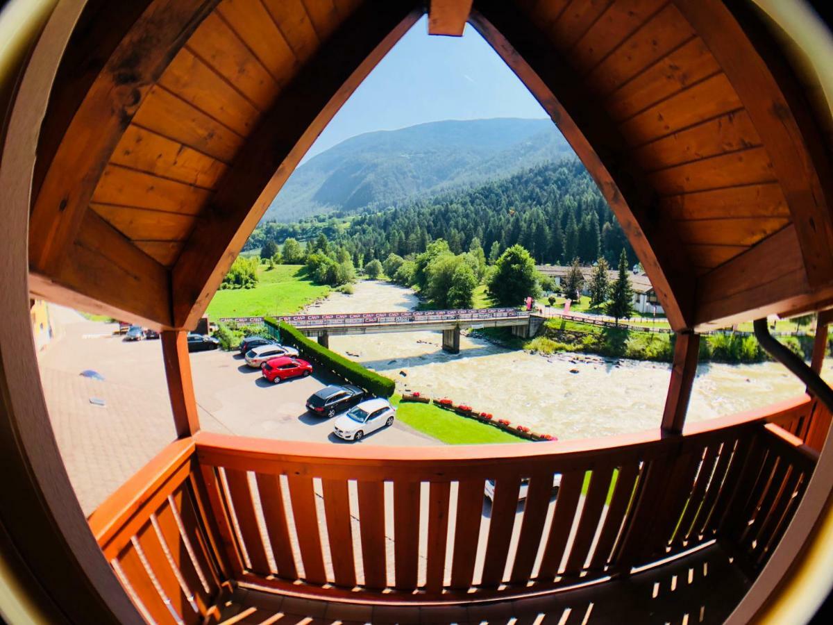 Hotel Laste' Caldes Dış mekan fotoğraf